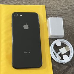 Apple iphone 8 64GB Unlocked