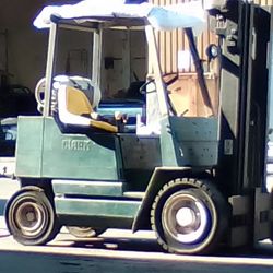 1986 Forklift