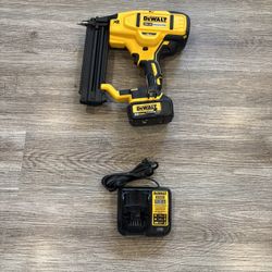 Dewalt Finish Nail Gun 
