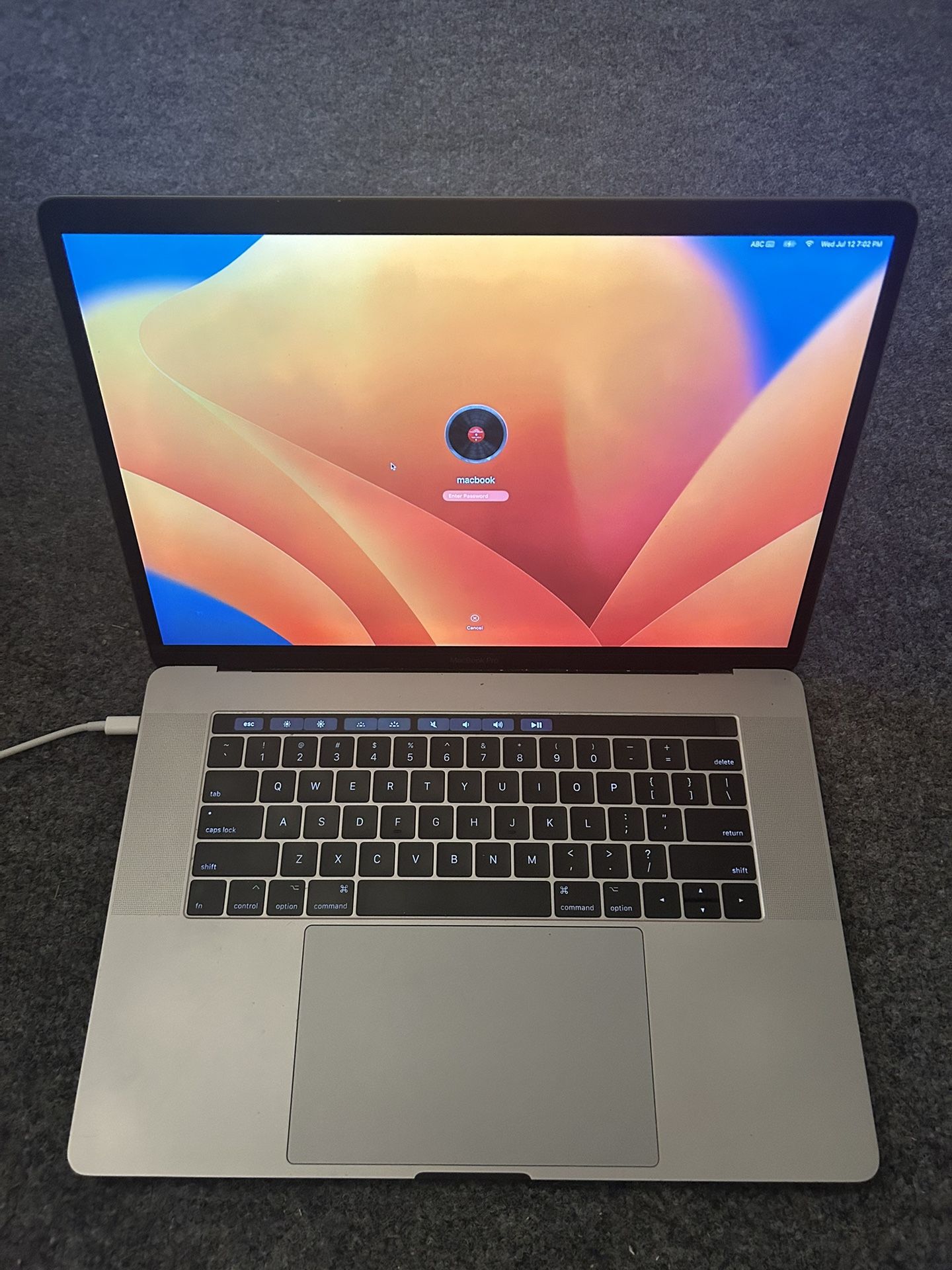 2017 Macbook Pro 15 2.8 i7 16GB 256GB,All Products : American Fashion Style Bags On Sale