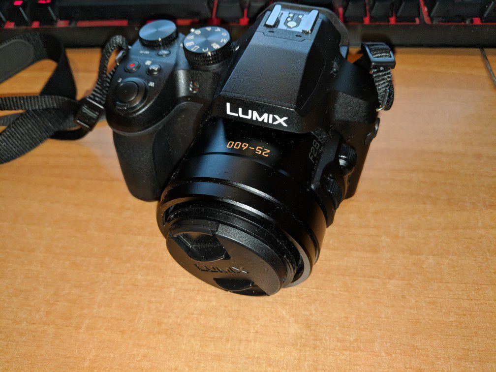 Panasonic Lumix FZ300 4k Video 25-600mm