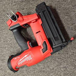 MILWAUKEE M18 FUEL 18GAUGE FINISH NAILER (TOOL-ONLY)