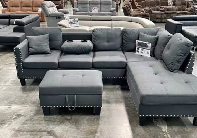 New Sectional Couch With Ottoman / Free Delivery 