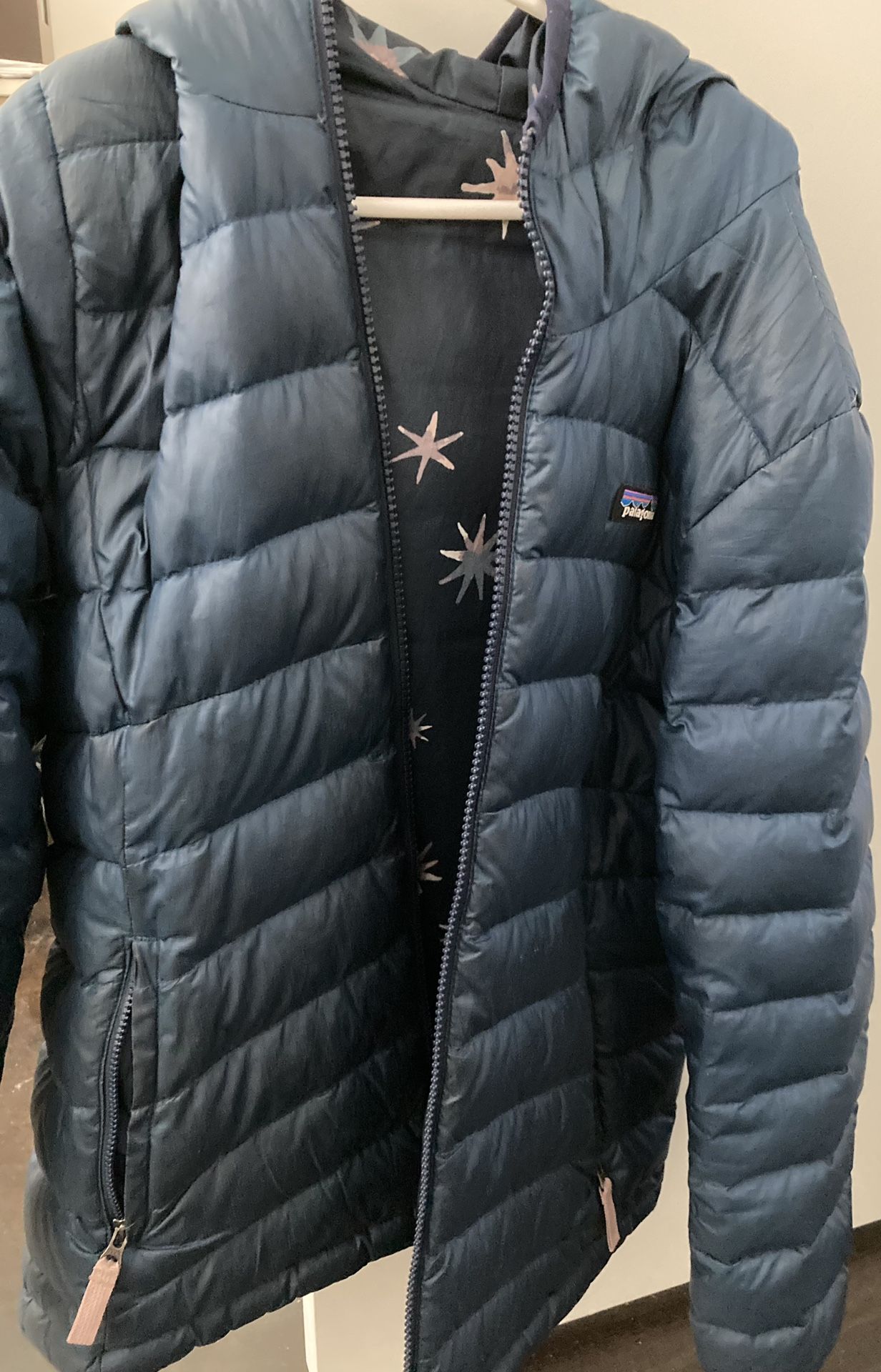 Patagonia Youth Size 12 Reversible Parka