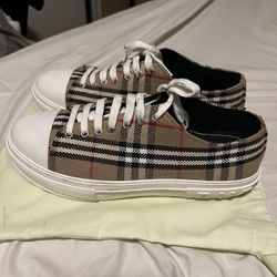 Burberry Shoes 