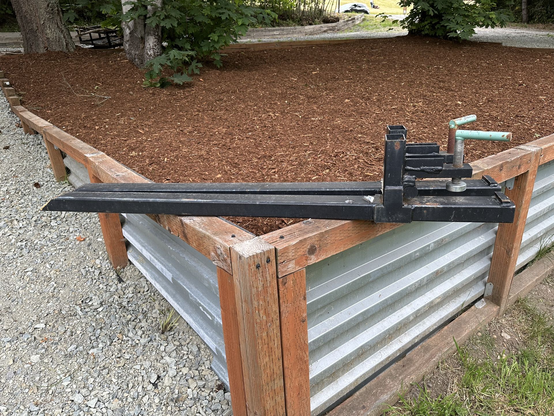 Forklift Forks For Tractor Or Bobcat Bucket