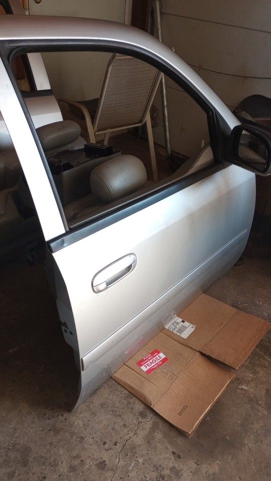 Passenger Side Doors Trailblazer Ext
