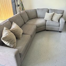 Modern Gray 3pc L-Shape Sectional Sofa with Corner Cuddler