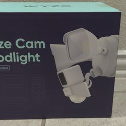 Wyze 
Wired Cameras Outdoor Wi-Fi Floodlight Home Security Camera - New