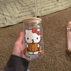 hello kitty cup with straw 
