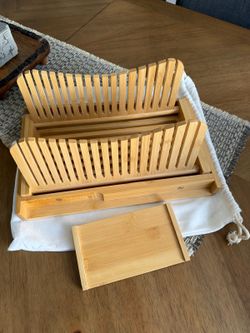 Bambusi Bamboo Bread Slicer Foldable Guide with Crumb Tray