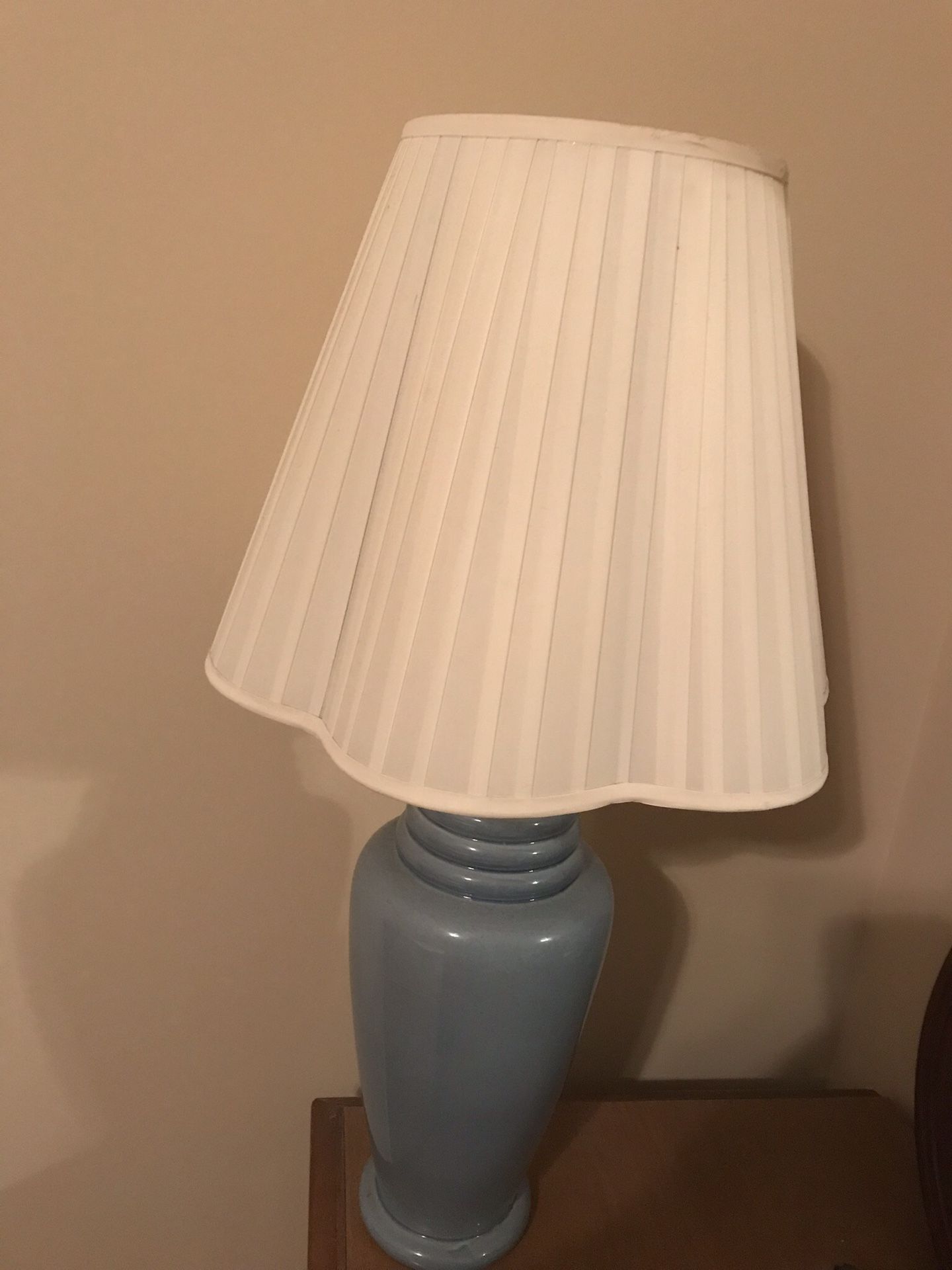 Table lamp lot for 25