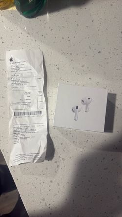 Apple AirPods Pro 3 with Receipt