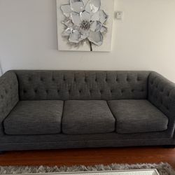Sofa set + 2 tables