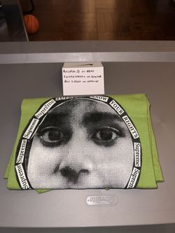 Supreme Know Your Rights Tee Size Medium 