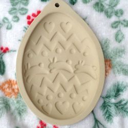Vintage 1988 Brown Bag Cookie Art Easter Egg Cookie Mold