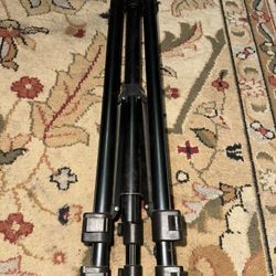7FT Tripod 