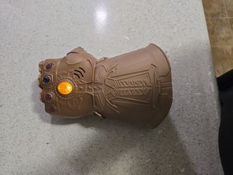 Disney Pixar Infiity Stones Gauntlet