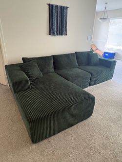 Dark green, 3 piece couch