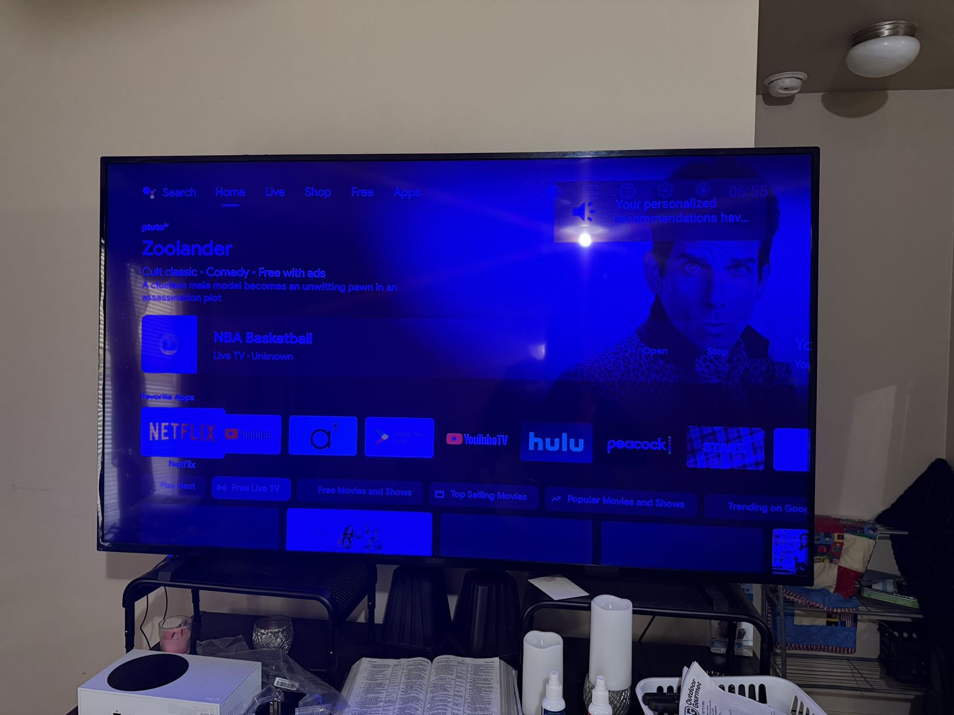 65 Inch PHILLIPS SMART TV 9 MONTHS OLD