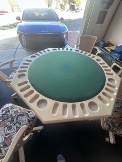 Mikhail Darafeev Poker Table Set