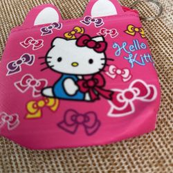 $8.00 HELLO Kitty change Purse
