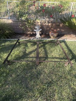 King Metal Bed Frame