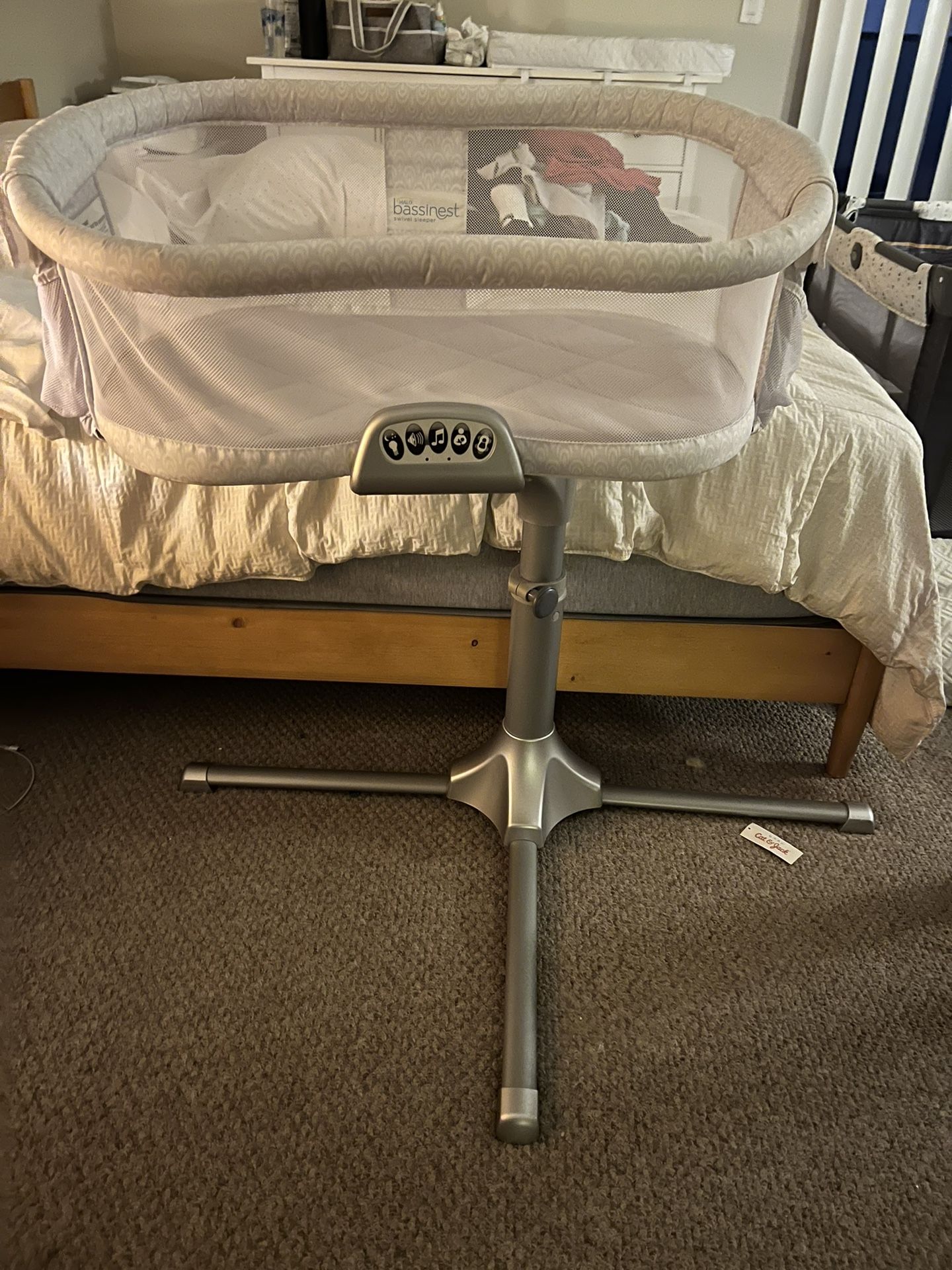 Halo Bassinet Swivel Sleeper