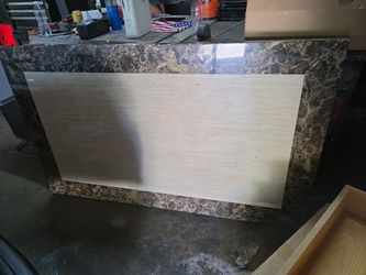 Nice table $10