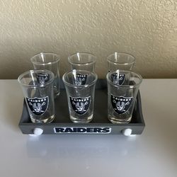 Raiders Shot Glasses Set W/ Tray 