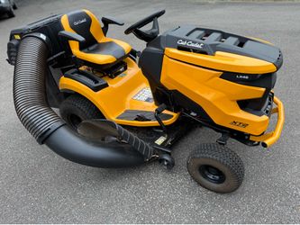 Cub Cadet XT2 LX46 Lawn Mower