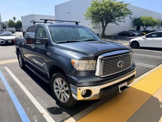 Toyota tundra platinum