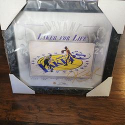 Los Angeles Lakers Kobe Bryant Authentic Framed Final Game