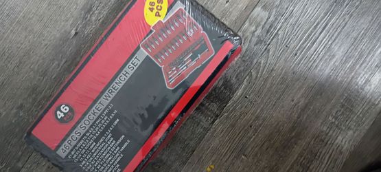 46 PCS Socket Wrench Set