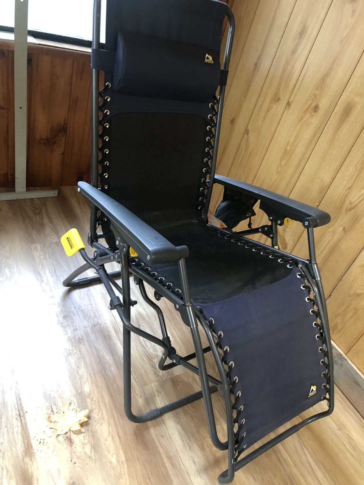 Reclining Sports Chair