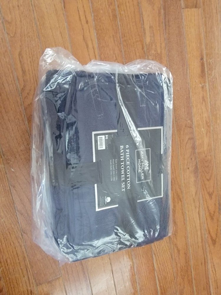 AM Amy Miller 6 Pieces Cotton bath towel set for Sale in Egg Harbor