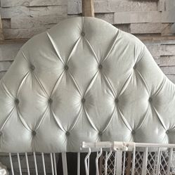 Tufted Velvet Headboard w/ Queen Frame 