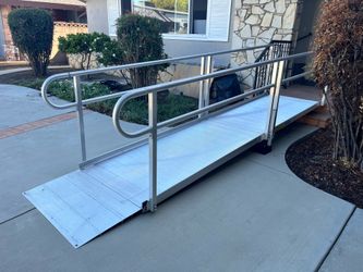 Portable Handicap/Wheelchair Ramp – Heavy-Duty Aluminum