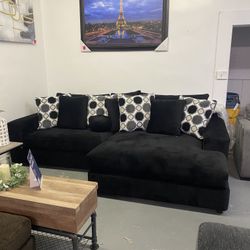 Black Oversized Comfortable Sectional ‼️