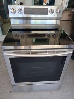 Samsung 30" Free-Standing Electric Range, M/C: NE59N6630SS/AA