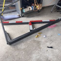 Tow hitch extender 