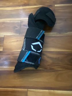 EvoShield Baseball Batter’s Leg Guard Black/Blue