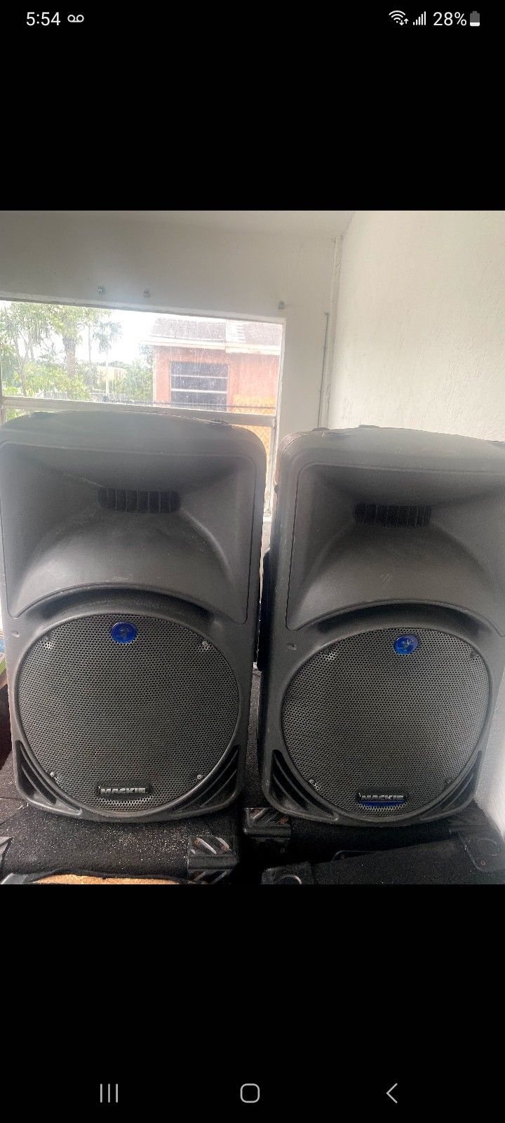 Mackie Speakers 