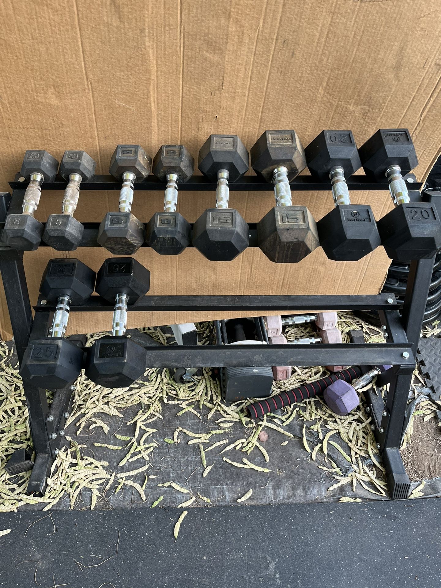 5-25lb Hex Rubber Dumbbell Set With Rack
