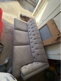 Couch with pull out bed