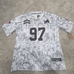 AIDAN HUTCHINSON -Salute To Service --XXL