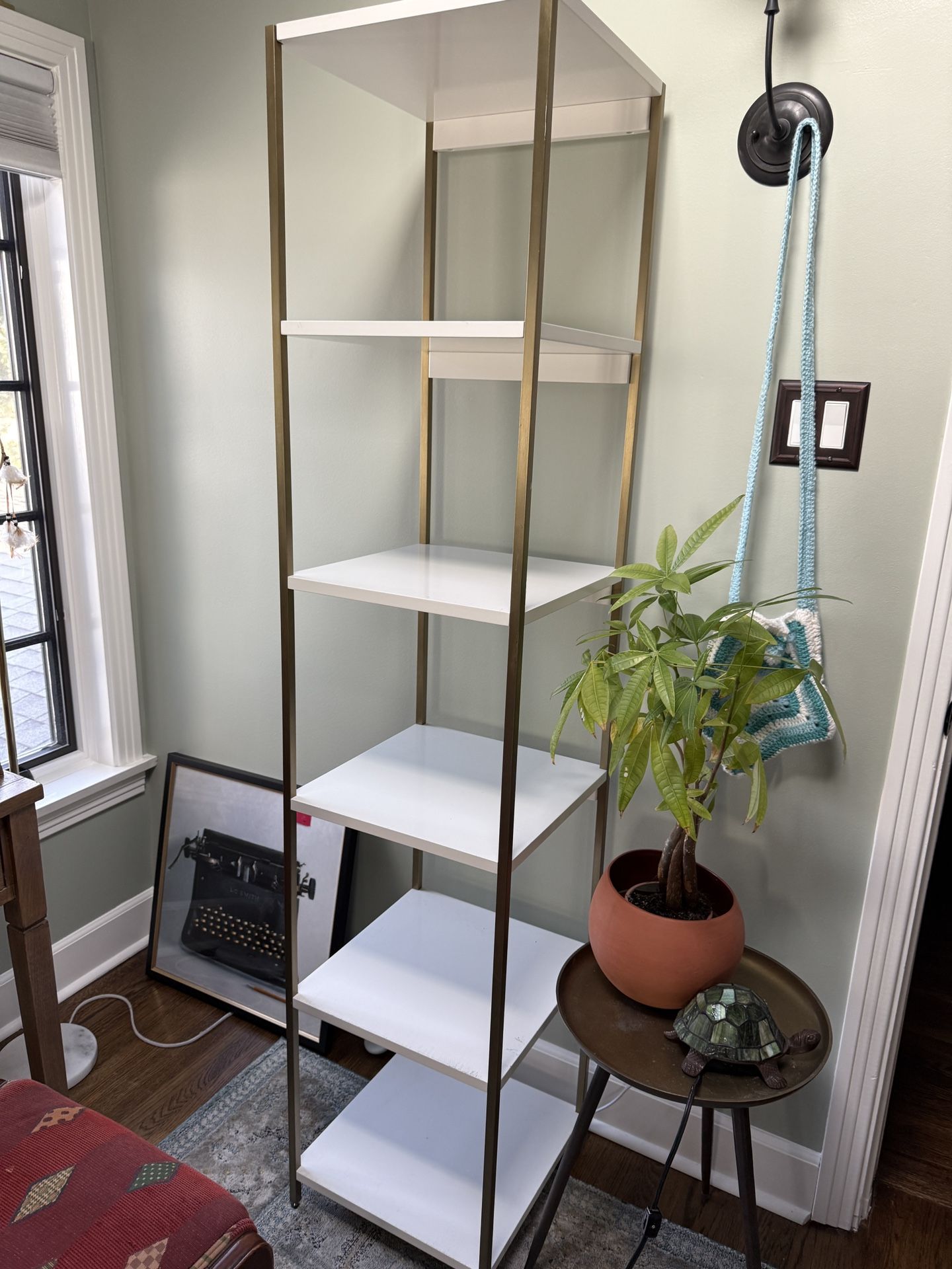 Shelves White With Gold Posts