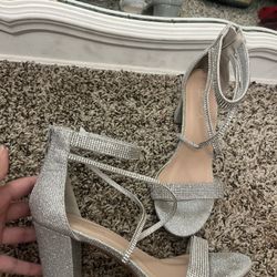 Gray Glittery Heels !