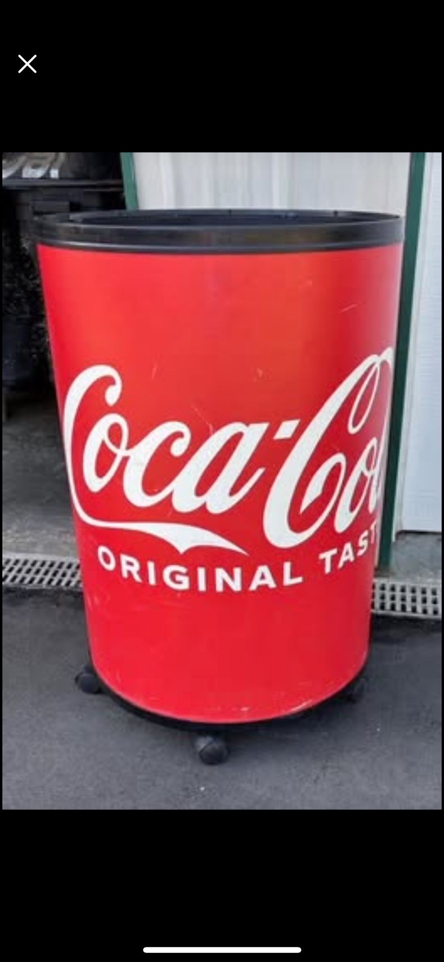 Coca-Cola Coke Rolling Ice Chest Cooler Barrel w/Wheels & Drain
