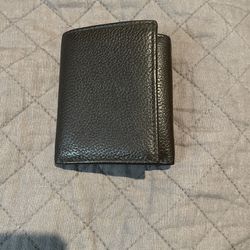 Men’s Black Trifold Leather Wallet 